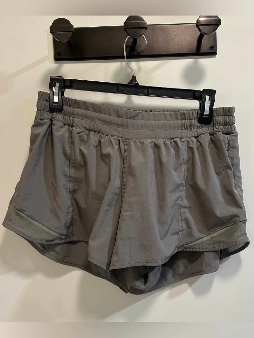 Lululemon Hotty Hot Low Rise Short 2.5” inseam